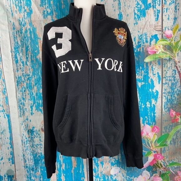 Robin Ruth Women’s black New York Hoodie - Picture 2 of 4